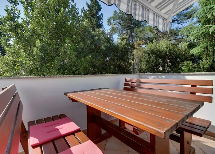 Apartman With Parking Space Artatore, Losinj - 8087 *